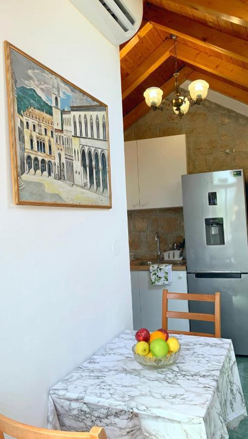 Laura Studio Apartman Mlini Exterior photo