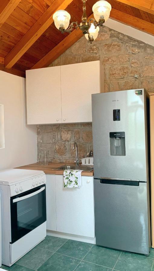Laura Studio Apartman Mlini Exterior photo